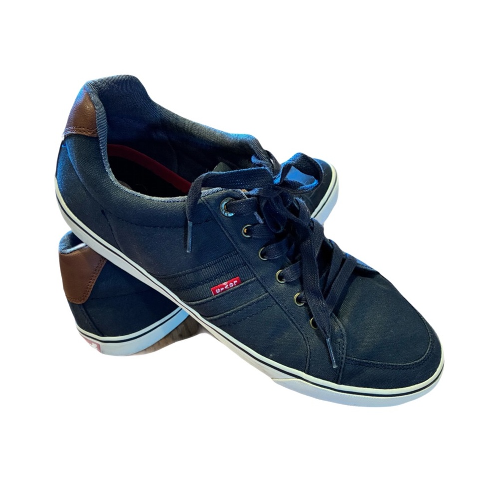 Levi’s Canvas Sneakers, Sz. 11, Dark Gray, Low Top Classic Sneaker, Lace Up